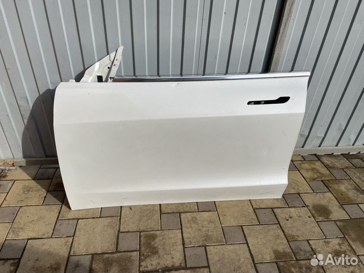 Дверь передняя левая Tesla Model 3