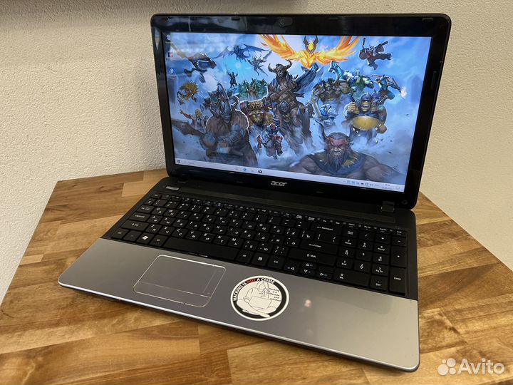 Быстрый идеальный Acer 6Gb SSD+500Gb держит 4 часа