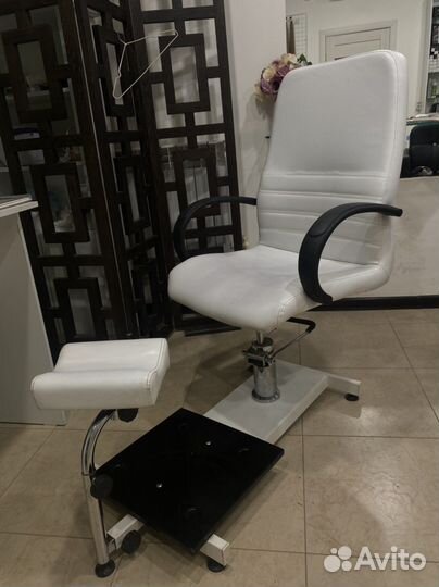 Педикюрное кресло