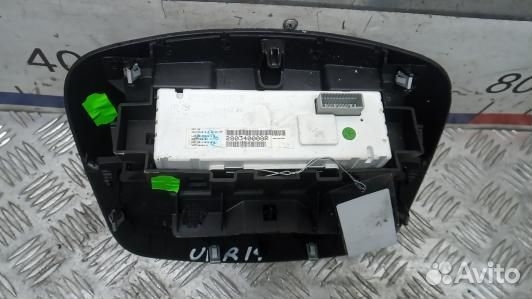 Монитор renault megane 3 (UBR14JA01)