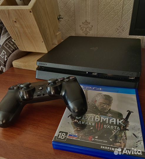 Sony PS4 slim 1tb
