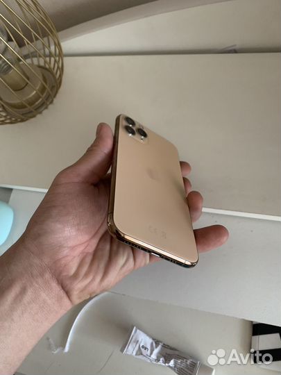 iPhone 11 Pro, 256 ГБ
