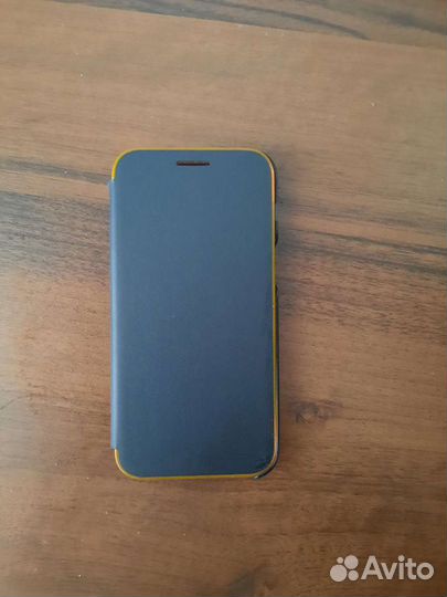 Чехлы на телефон