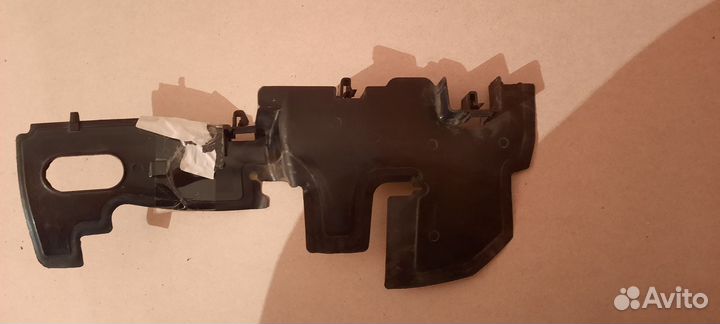 Дефлектор радиатора Л. VW Polo 5/2015