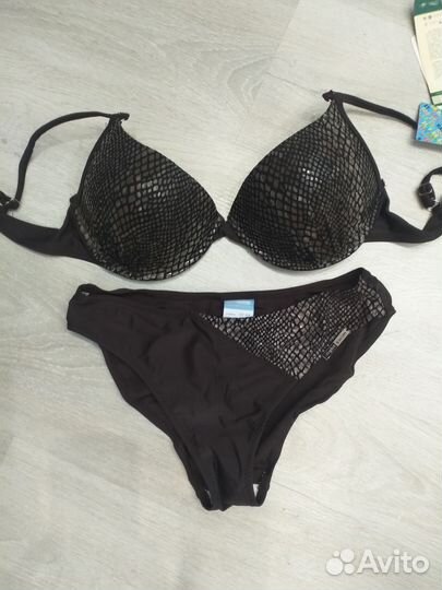 Купальник 42-44 LightSwim