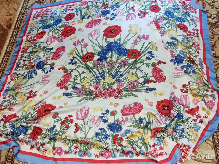 Платок большой, новый