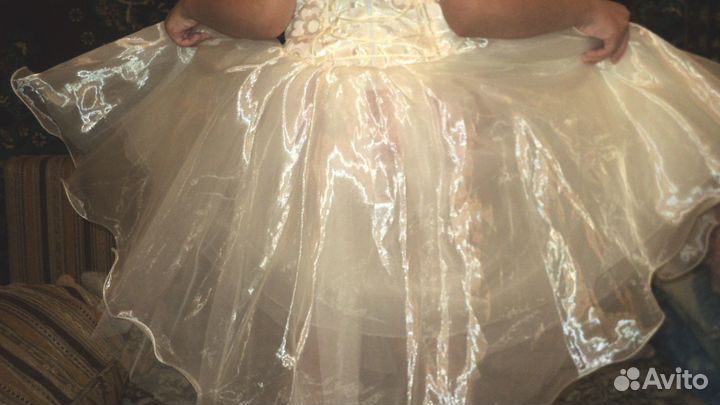 Платье нарядное для девочки 5-10 лет