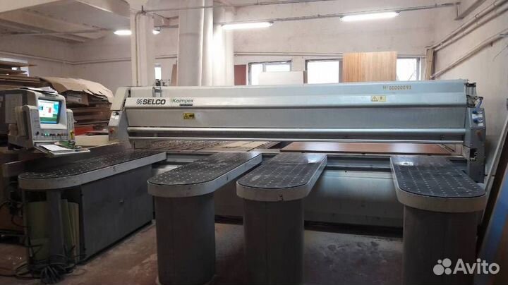 Рабочий на мебельное Производство