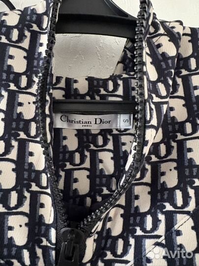 Костюм женский