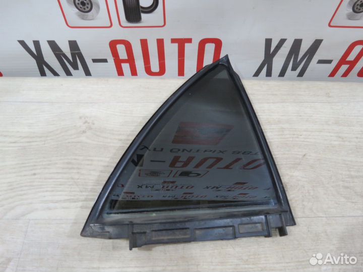 Форточка задняя правая Toyota Corolla 150