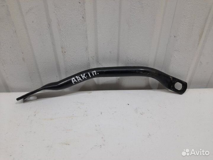 Держатель подрамника задний правый Renault Arkana