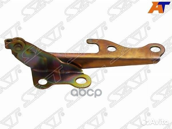 Петля капота Toyota Corolla (E100) 91-02