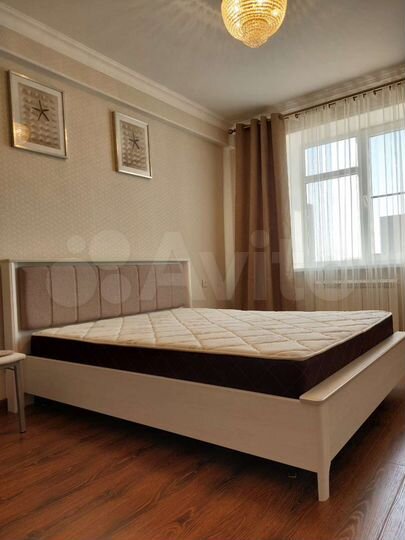 2-к. квартира, 64 м², 2/12 эт.