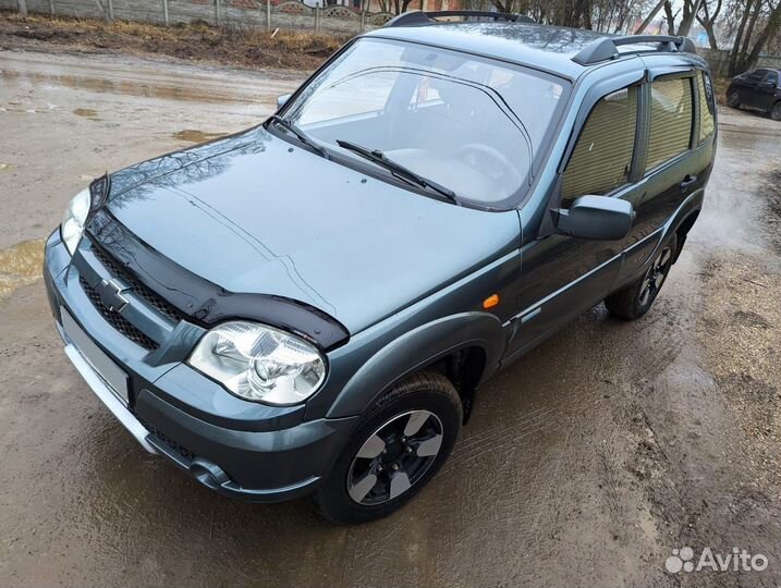 Chevrolet Niva 1.7 МТ, 2011, 100 000 км