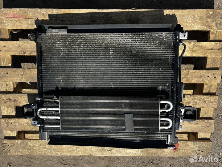 Кассета радиаторов Jeep WK1 SRT8