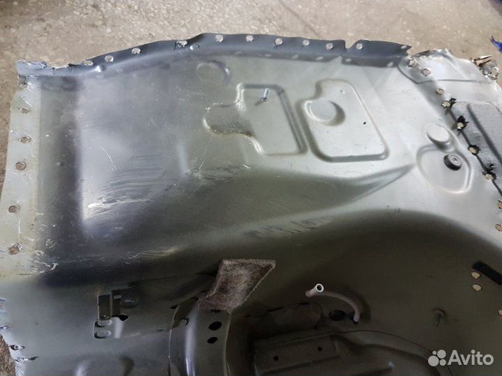 Ванна багажника Bmw 5-Series F10 N52B25 2011