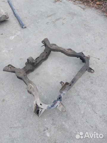 Подрамник Ford Mondeo 2