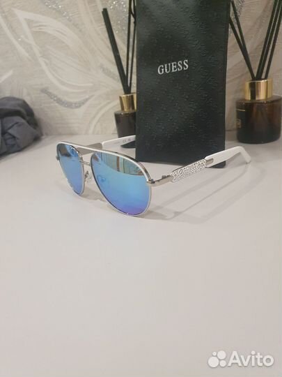 Солнцезащитные очки