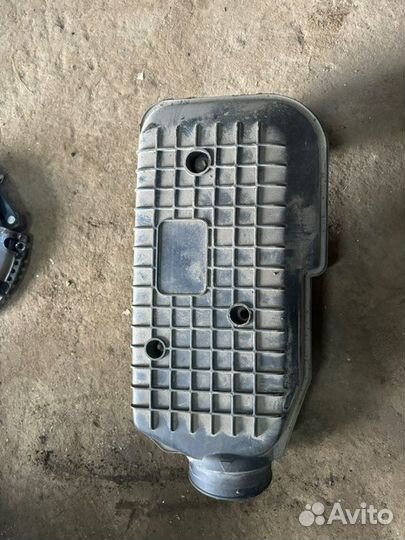 Резонатор воздушного фильтра Ford Mondeo 2