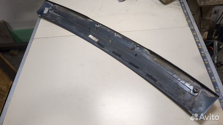 Спойлер Volkswagen Touareg, 2005