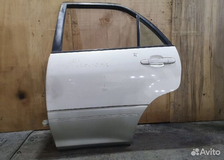 Дверь задняя левая Lexus rx300 2000 год