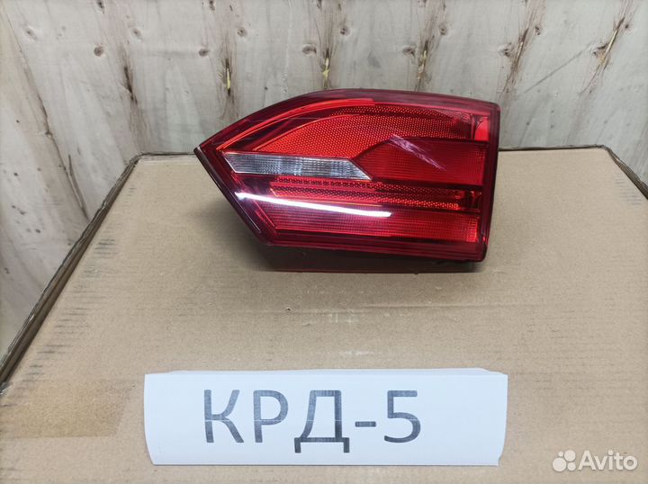 Фонарь правый внутренний Volkswagen Jetta 6 2010