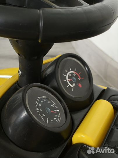 Детская машинка толокар каталка