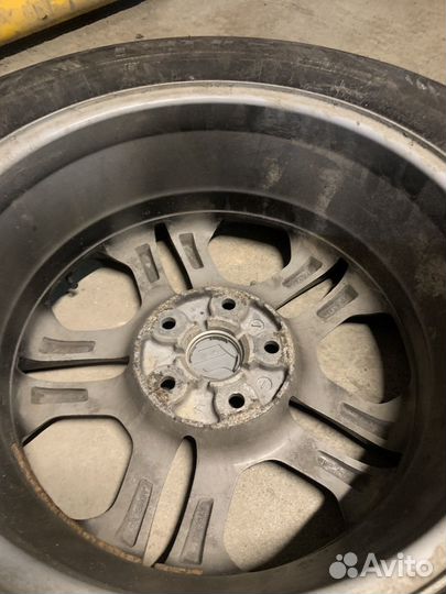 Колеса зимние 215 60 r17