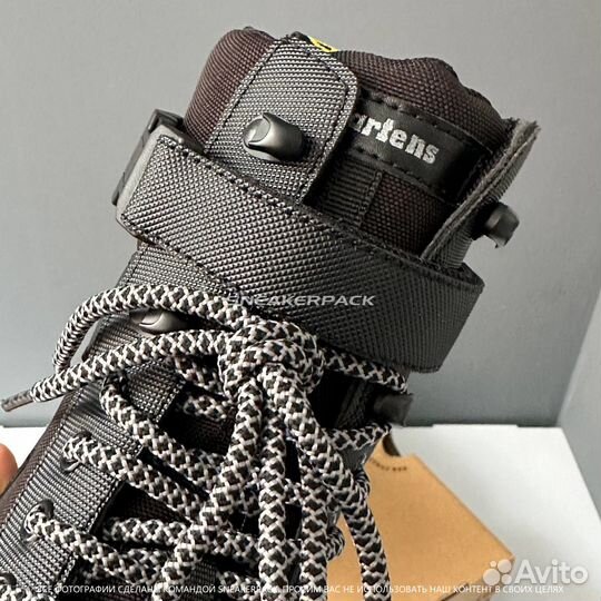 Dr Martens Combs Tech