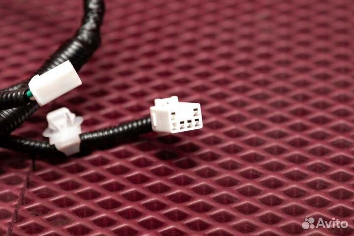 Проводка салона передняя правая Toyota Land