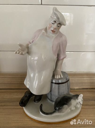 Фарфоровая статуэтка Повар