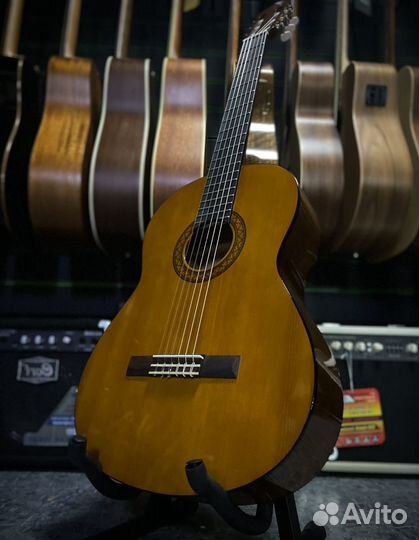 Yamaha С40 классическая гитара