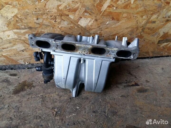 Коллектор впускной Opel Meriva A 2003-2010