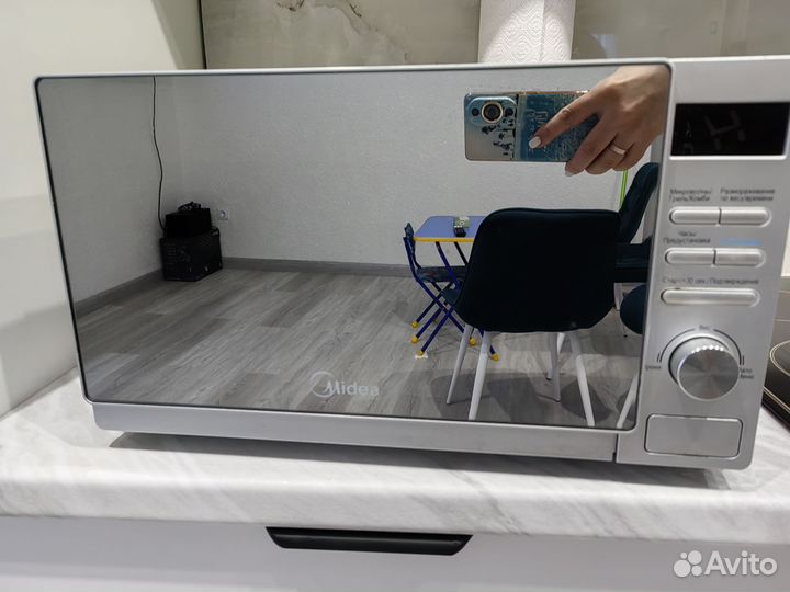 Микроволновка Midea