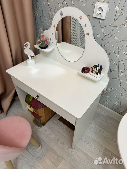 Детский стол и стул