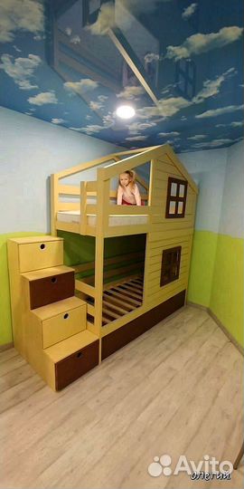 Детская кровать из массива