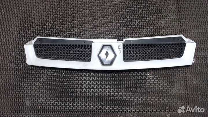 Решетка радиатора Renault Master, 2006
