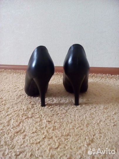 Туфли женские кожа 37 размер