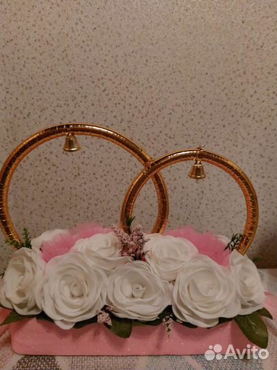 Свадебные украшения на автомобиль