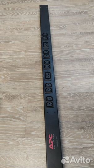 Блок распределения питания APC AP7551