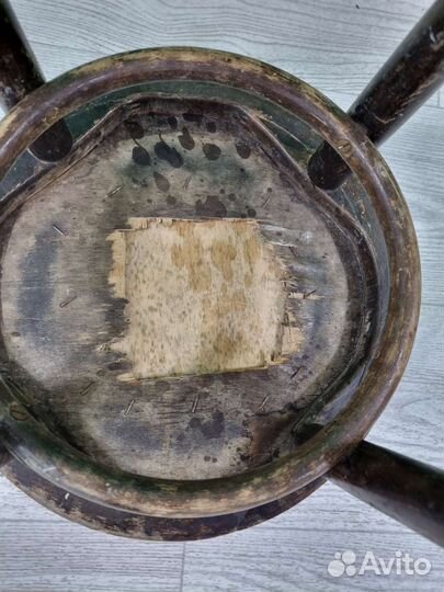 Табурет, Венский. СССР. Слегка шатается