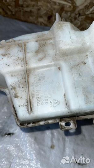 Бачок стеклоомывателя на KIA RIO 4