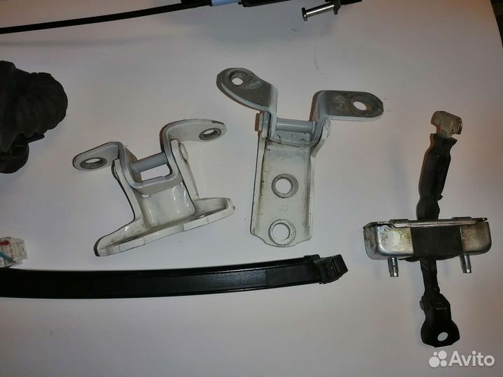 Петли для автомобильной двери Тойота королла 2008