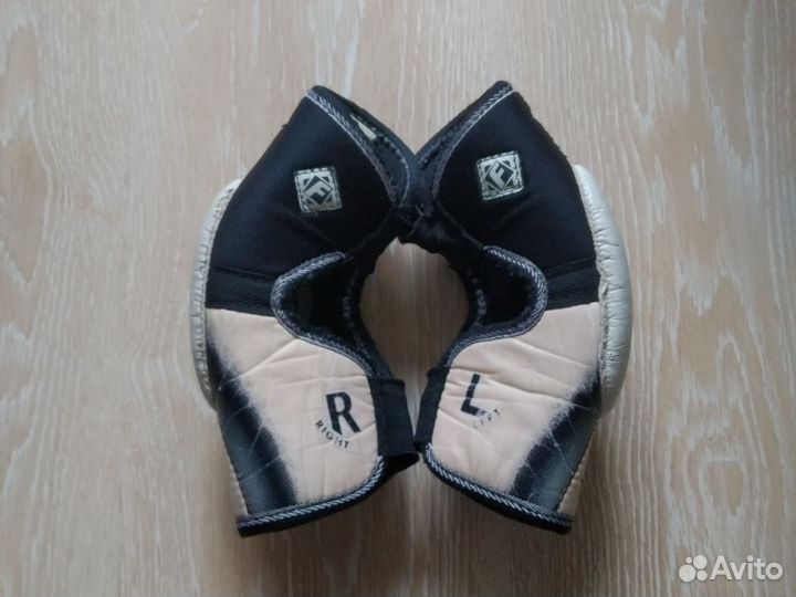 Налокотники хоккейные детские