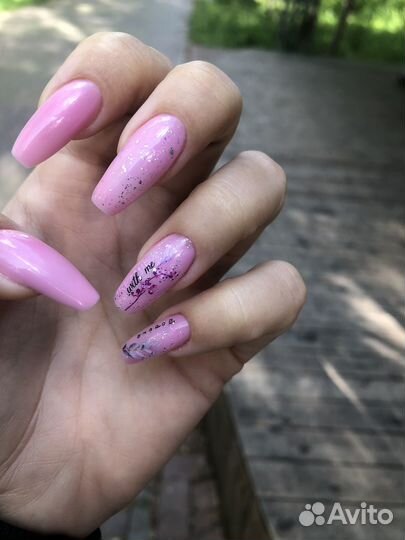 Маникюр и педикюр