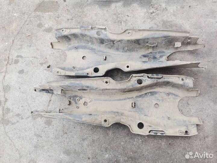 Кожух рычага заднего нижнего Mercedes S W221