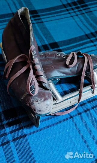 Ретро Коньки хоккейные кожаные. СССР