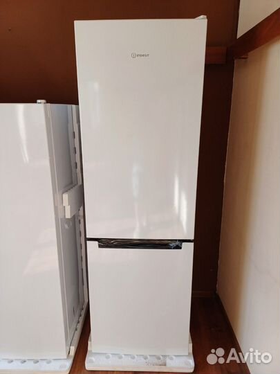 Новый Холодильник indesit. Гарантия. Доставка