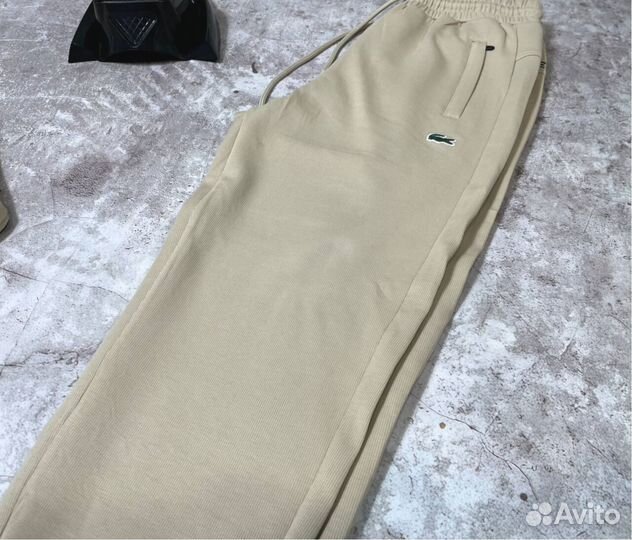 Спортивные костюмы Lacoste