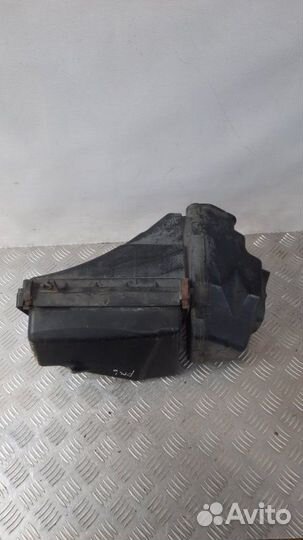 Корпус воздушного фильтра Nissan Murano